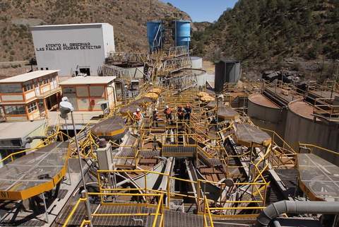 Endeavour Silver entdeckt bei Bohrungen im Bereich der Mine Palmilla eine potenziell im Massenabbau förderbare Silbermineralisierung, Projekt Parral, Chihuahua, Mexiko
